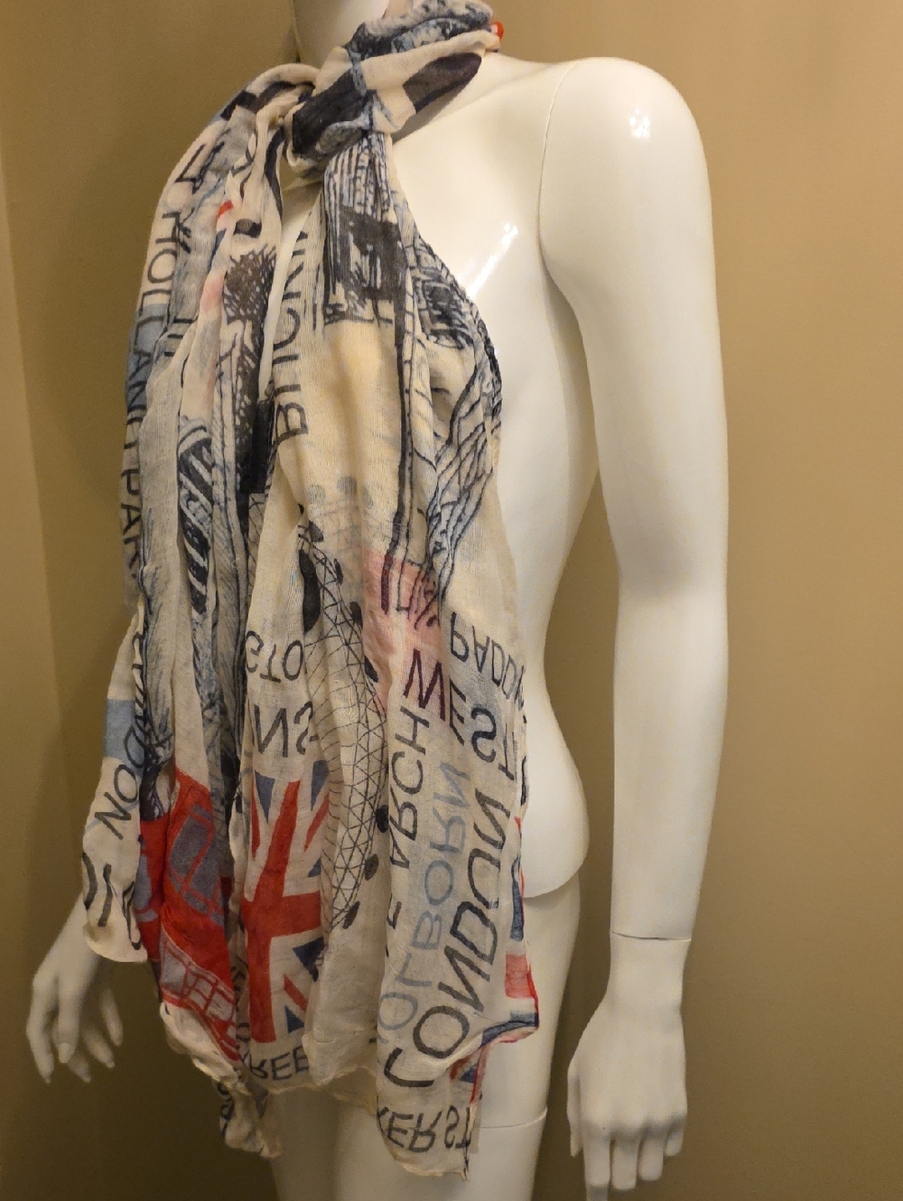 London UK Print Decorative Scarf - Cream/Blue/Red